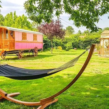 Cosy Avec Piscine A Foret - 15 M² - Parking Inclus Bussac-Foret